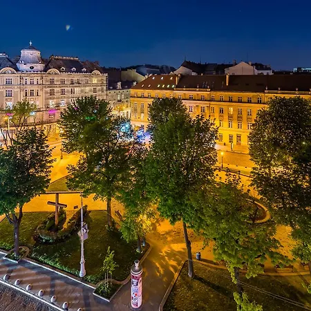 Apartament Bv Svobodu Avenue *